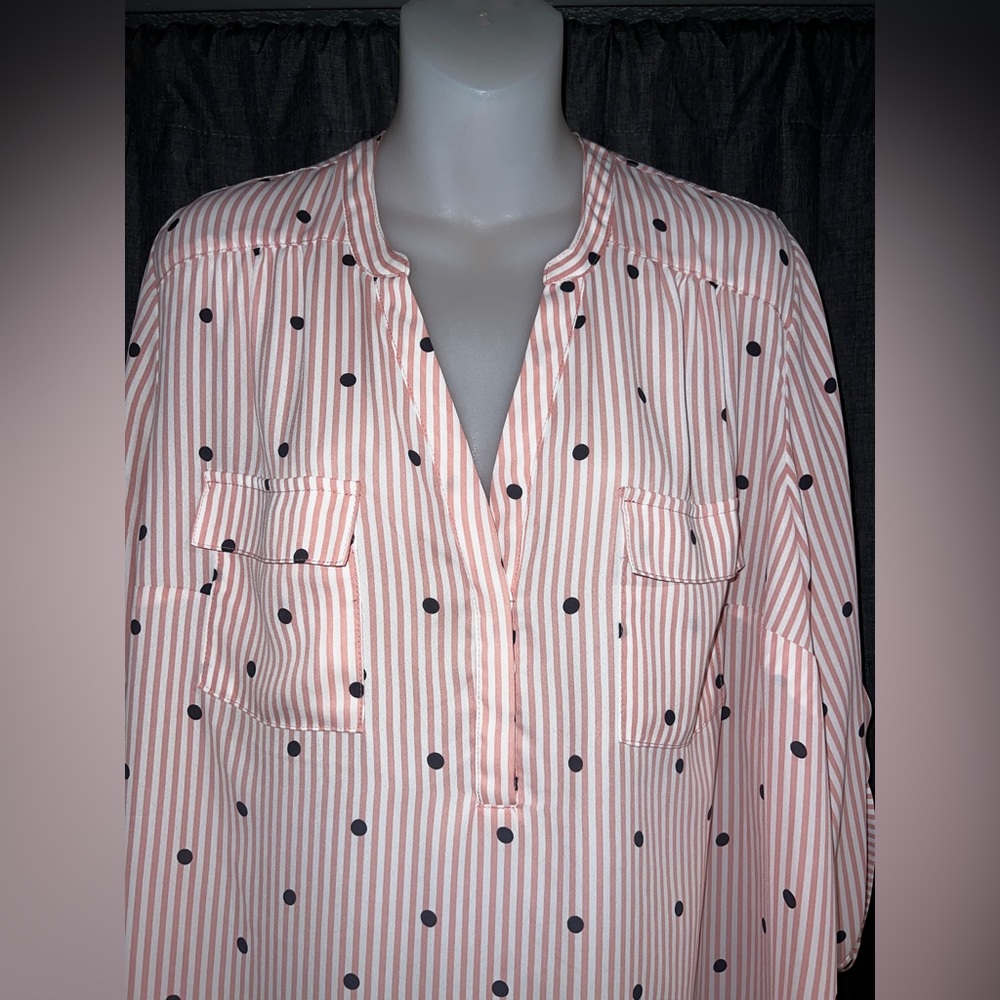 Torrid blouse strips with polka dots 2 peach white and gray VGC